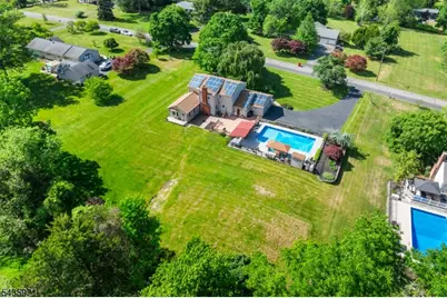 8 Garrett Dr, Raritan Township, NJ 08822 - Photo 6