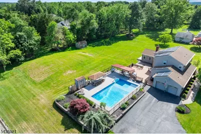 8 Garrett Dr, Raritan Township, NJ 08822 - Photo 2