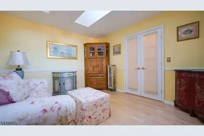254 Nuthatch Ct, Readington, NJ 08887 - Photo 14