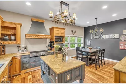 128 Raritan River Rd, Lebanon Township, NJ 07830 - Photo 8