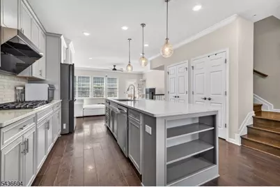 25 Haralson Ct, Livingston, NJ 07039 - Photo 12
