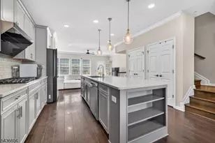 25 Haralson Ct, Livingston, NJ 07039 - Photo 12