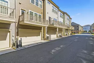 25 Haralson Ct, Livingston, NJ 07039 - Photo 28