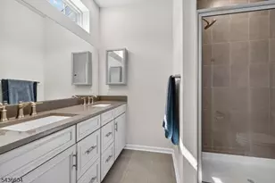 25 Haralson Ct, Livingston, NJ 07039 - Photo 20