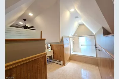 304 Henry St, Hasbrouck Heights, NJ 07604 - Photo 14