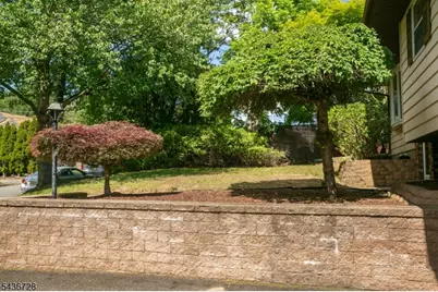 44 Adelphia Rd, Parsippany, NJ 07054 - Photo 4