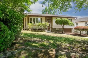 44 Adelphia Rd, Parsippany, NJ 07054 - Photo 2