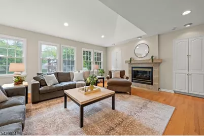33 Exeter Rd, Millburn, NJ 07078 - Photo 16