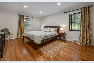 496 Lincoln Ave, Ridgewood, NJ 07450 - Photo 16