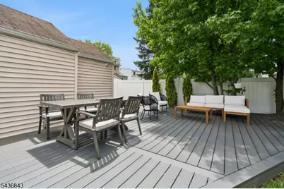 341 Huntington Rd, Union Township, NJ 07083 - Photo 18