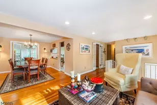 62 Trocha Ave, Livingston Twp., NJ 07039 - Photo 4