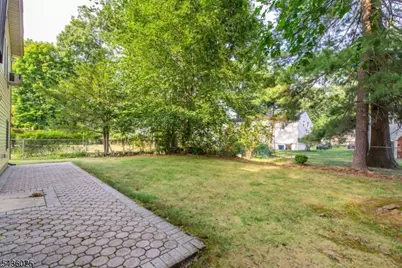 62 Trocha Ave, Livingston Twp., NJ 07039 - Photo 22
