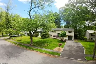62 Trocha Ave, Livingston, NJ 07039 - Photo 2