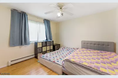 767 Kingsland Ave, Ridgefield, NJ 07657 - Photo 12