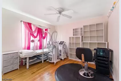 767 Kingsland Ave, Ridgefield, NJ 07657 - Photo 26