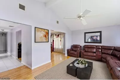 767 Kingsland Ave, Ridgefield, NJ 07657 - Photo 18
