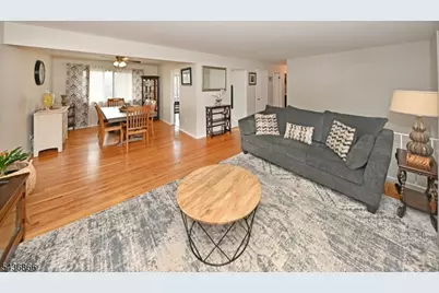 71 Clover Hill Dr, Mount Olive, NJ 07836 - Photo 2
