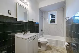 409 Ogden Pl, Perth Amboy, NJ 08861 - Photo 10