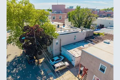 409 Ogden Pl, Perth Amboy, NJ 08861 - Photo 4