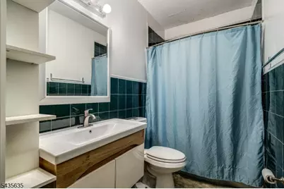 409 Ogden Pl, Perth Amboy, NJ 08861 - Photo 22