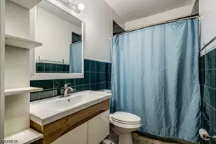 409 Ogden Pl, Perth Amboy, NJ 08861 - Photo 22