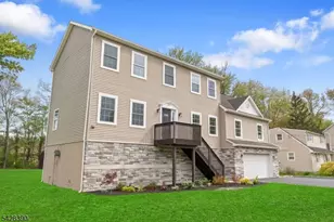 128 Big Piece Rd, Fairfield, NJ 07004 - Photo 2
