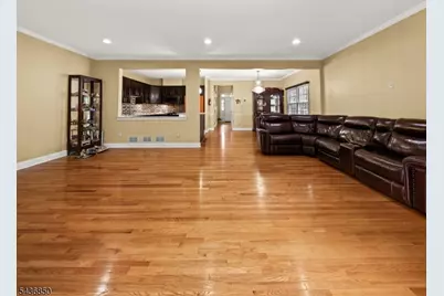 167 Raymound Blvd, Parsippany, NJ 07054 - Photo 8