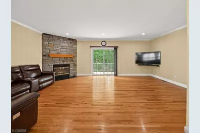 167 Raymound Blvd, Parsippany, NJ 07054 - Photo 10