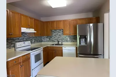 290 Potomac Dr Ondo, Bernards Township, NJ 07920 - Photo 4