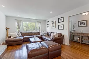 45 Molly Stark Dr, Morris Township, NJ 07960 - Photo 4