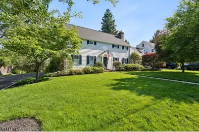 18 Colony Dr, Summit, NJ 07901 - Photo 2