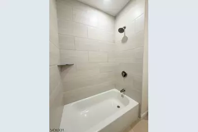 356 Carnegie Pl, Union Township, NJ 07088 - Photo 10