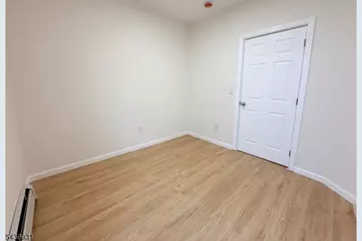 356 Carnegie Pl, Union Township, NJ 07088 - Photo 2