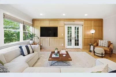 35 Sherman Pl, Morristown, NJ 07960 - Photo 16