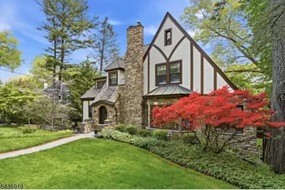 35 Sherman Pl, Morristown, NJ 07960 - Photo 2