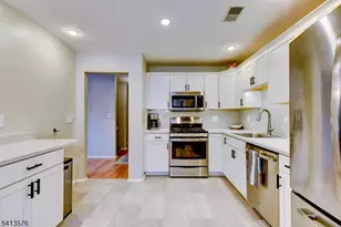 58 Pasture Ct, Roxbury Township, NJ 07852 - Photo 6