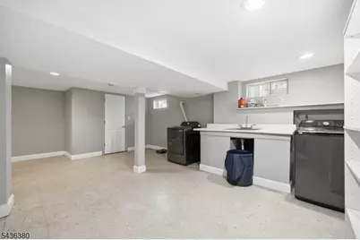 298 Fairway Ave, Belleville, NJ 07109 - Photo 14