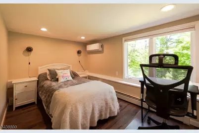 83 Hilltop Trl, Sparta Township, NJ 07871 - Photo 18