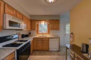 156 Little Falls Rd, Cedar Grove, NJ 07009 - Photo 8