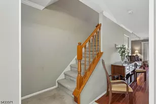 79 Chelsea Ct, Franklin Township, NJ 08823 - Photo 4