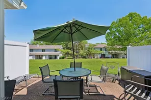 79 Chelsea Ct, Franklin Township, NJ 08823 - Photo 24