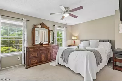 79 Chelsea Ct, Franklin Township, NJ 08823 - Photo 18