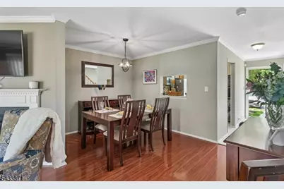 79 Chelsea Ct, Franklin Township, NJ 08823 - Photo 10
