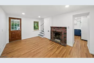 34 North St, Bloomsbury, NJ 08804 - Photo 2