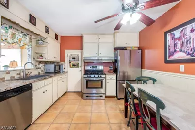 110 Overlook Ave, East Hanover Township, NJ 07936 - Photo 4