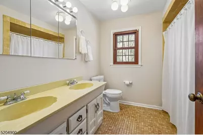 31 Branko Rd, Berkeley Heights Township, NJ 07922 - Photo 22