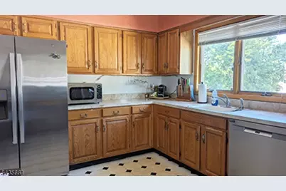 33 William St, Wallington, NJ 07057 - Photo 12