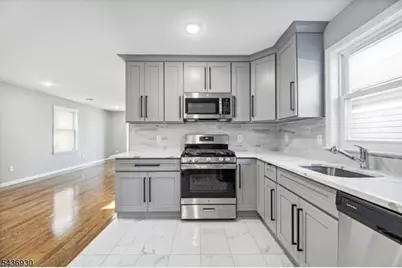 531 Livingston St, Elizabeth, NJ 07206 - Photo 8