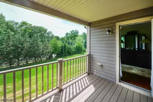 27 Winfield Dr, Woodcliff Lake, NJ 07677 - Photo 18
