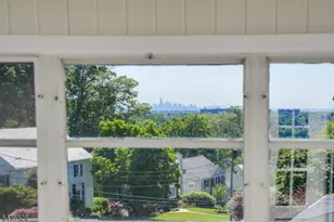 41 Crestwood Dr, Maplewood Twp., NJ 07040 - Photo 4